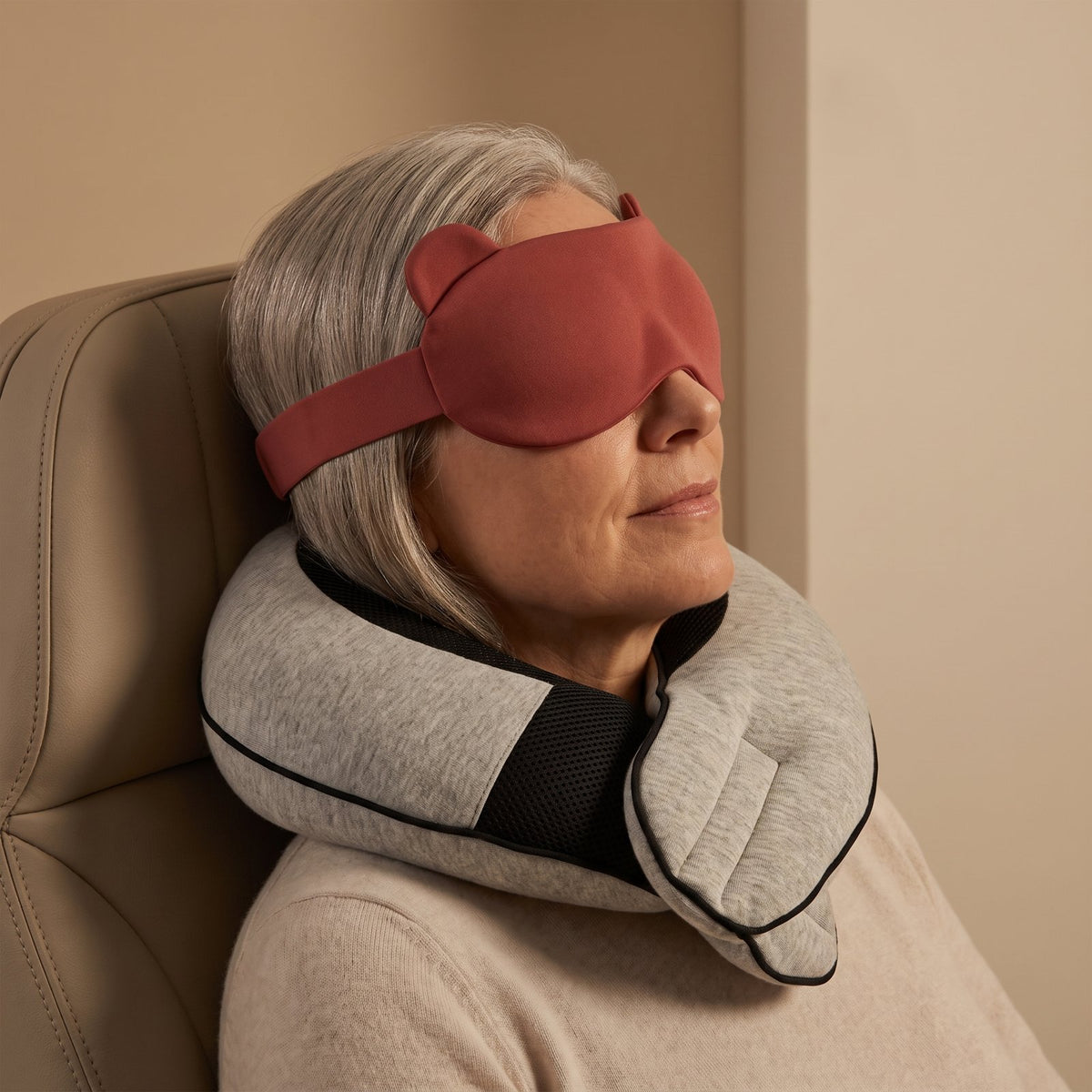 Step 2: Rest the mask over your eyes